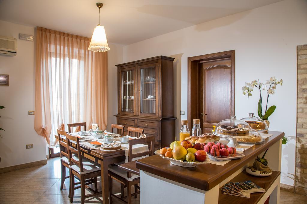 B&B Casa Cavour San Benedetto del Tronto Exterior foto